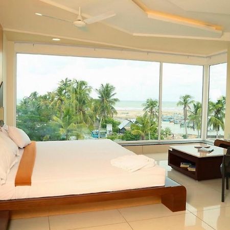 Annai In Saravana Bhavan Fine Stay And Restaurant Velankanni Exterior foto